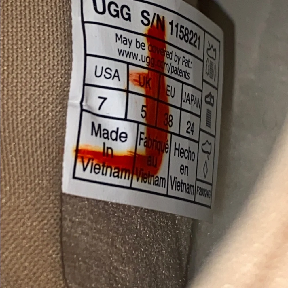 UGG BRECKEN LACE - Picture 5 of 6